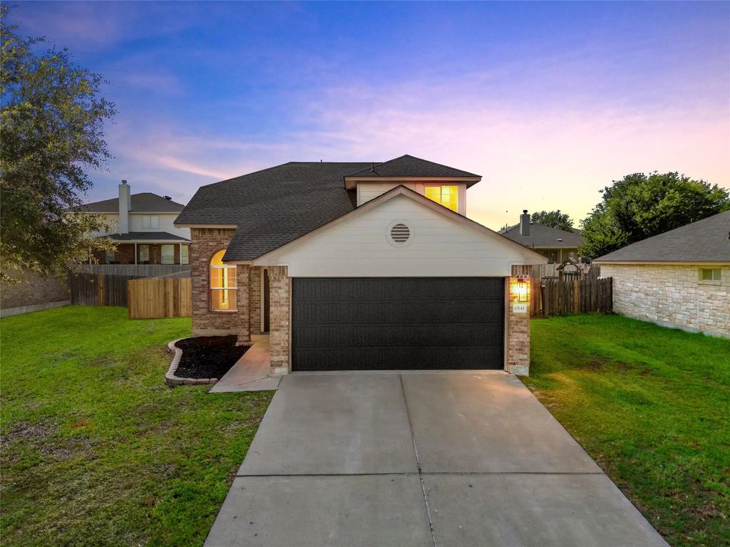 6541 Costa Drive, Waco