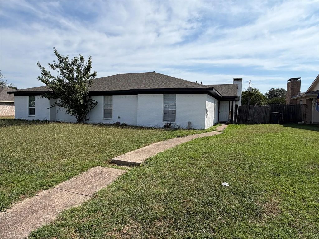 4324 S Segura Court S, Fort Worth