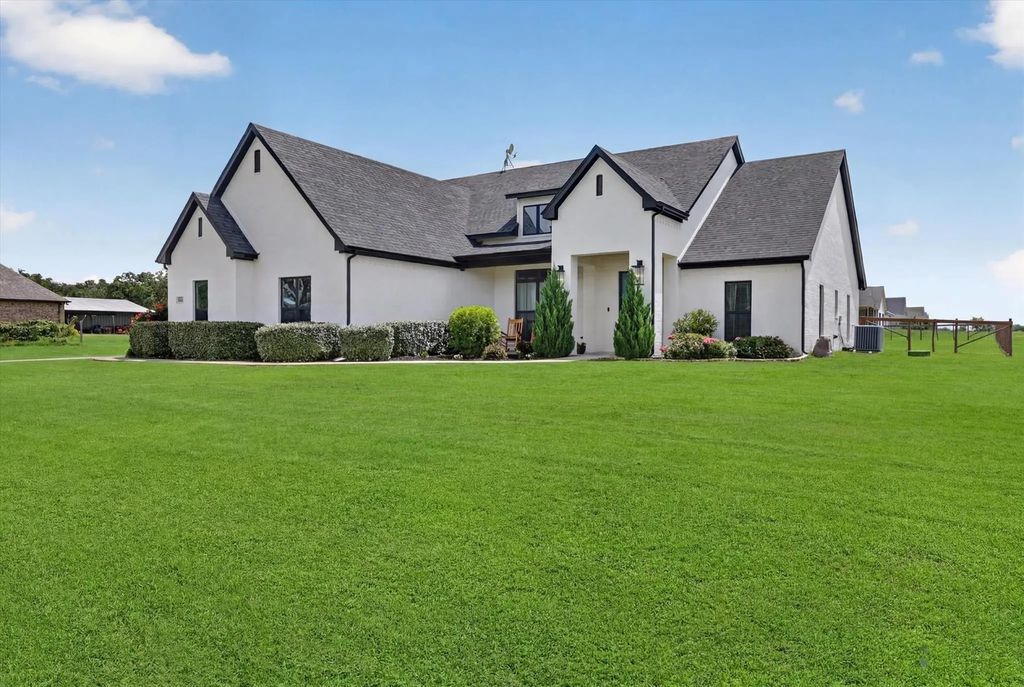 849 County Road 4699, Boyd