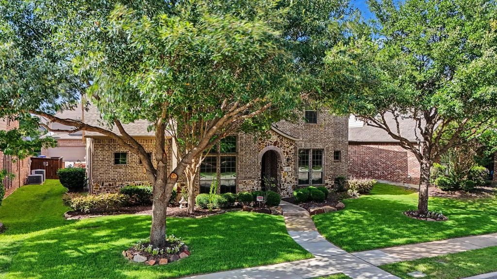 860 Blackberry Lane, Allen