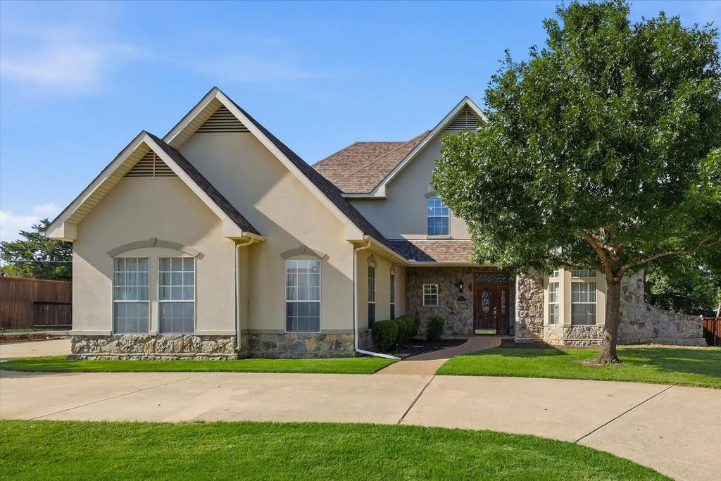 103 Woodland Drive, Highland Village