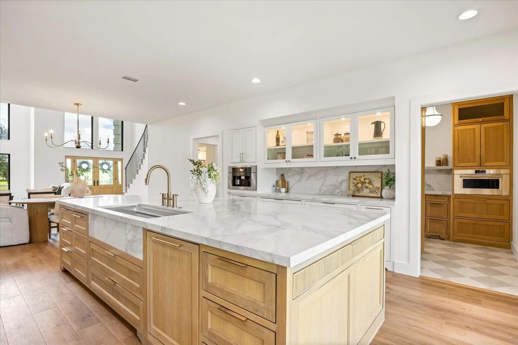 15101 White Settlement Road, Fort Worth