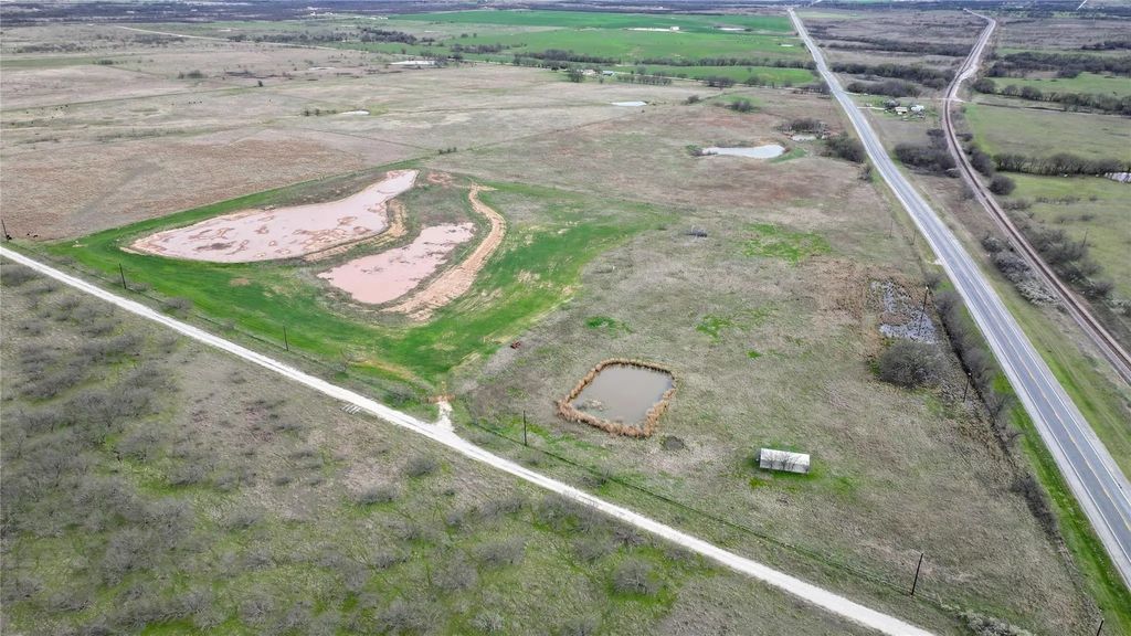 46 Acres Hwy 81 & E Rc Rd, Bowie