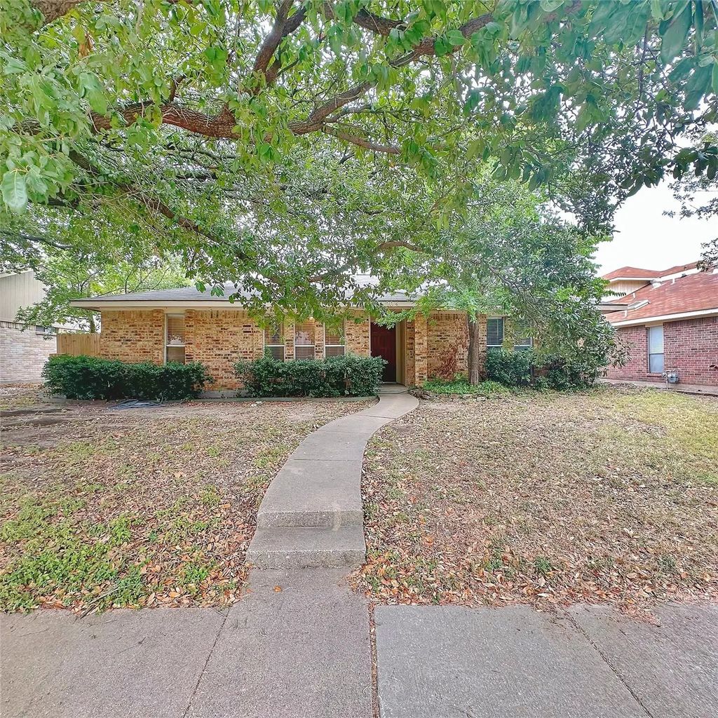 205 Glenwood Drive, Coppell