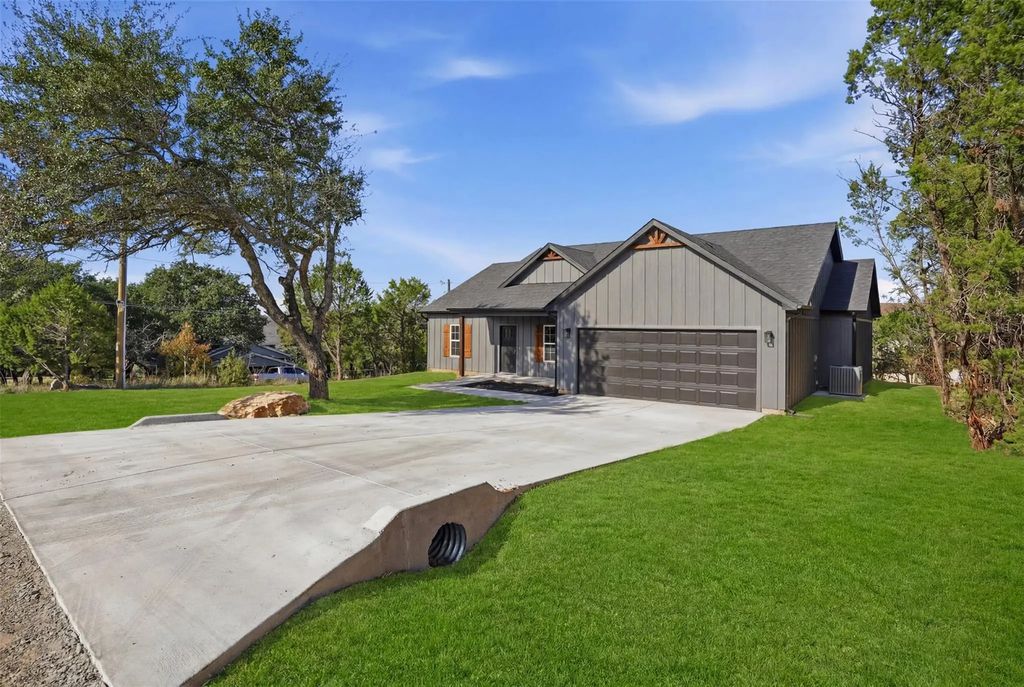 1508 Anaconda Trail, Granbury