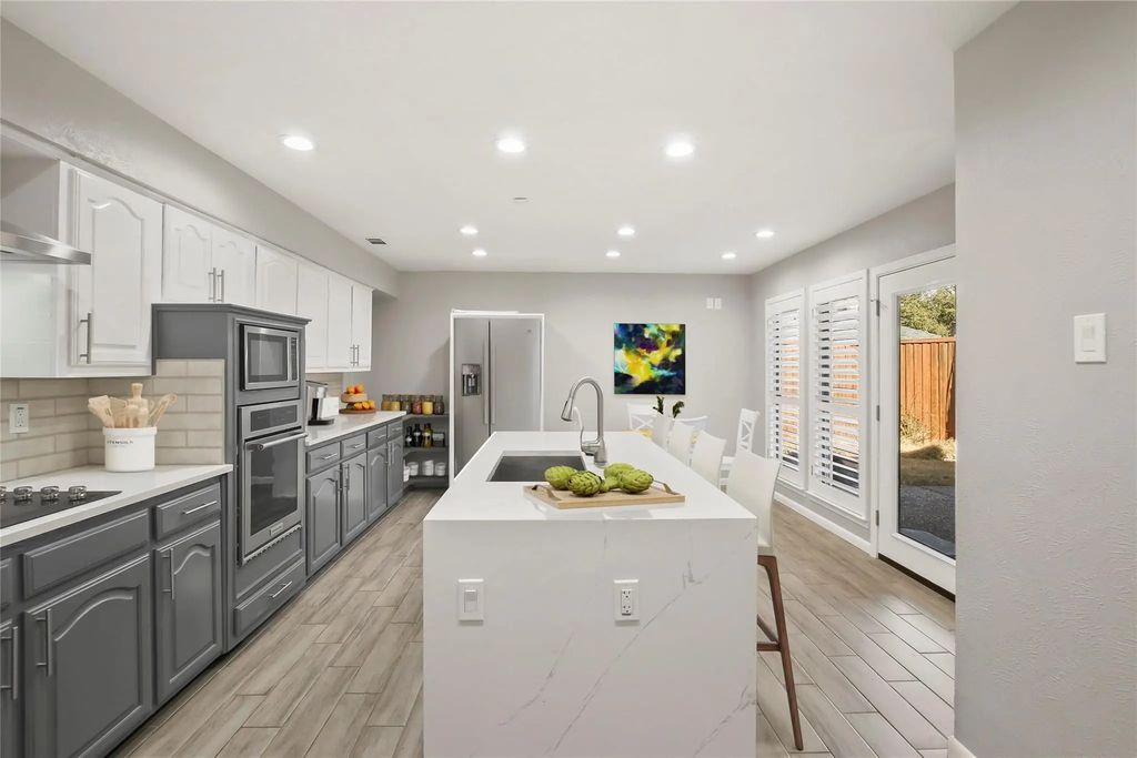 6019 Yellow Rock Trail, Dallas