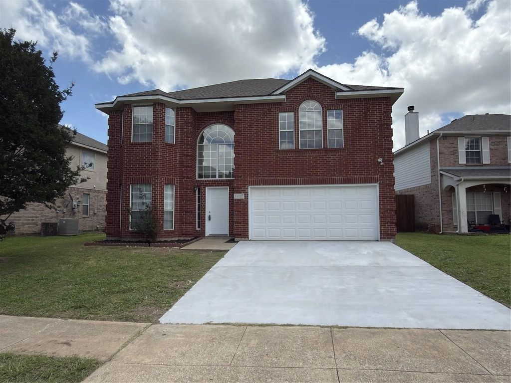 5607 Creekhollow Drive, Arlington