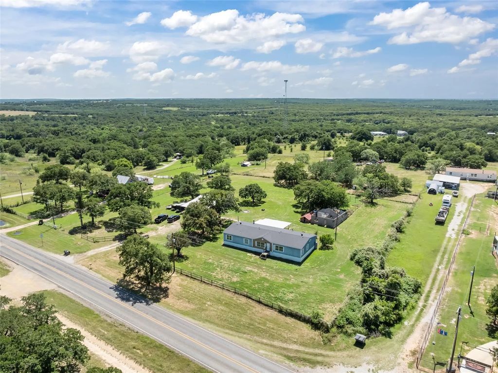 7962 Fm 920, Poolville