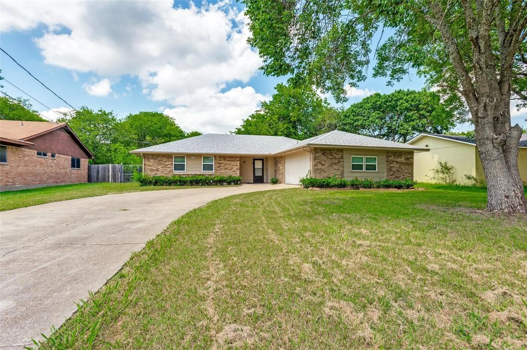 1227 Elsmere Drive, Duncanville