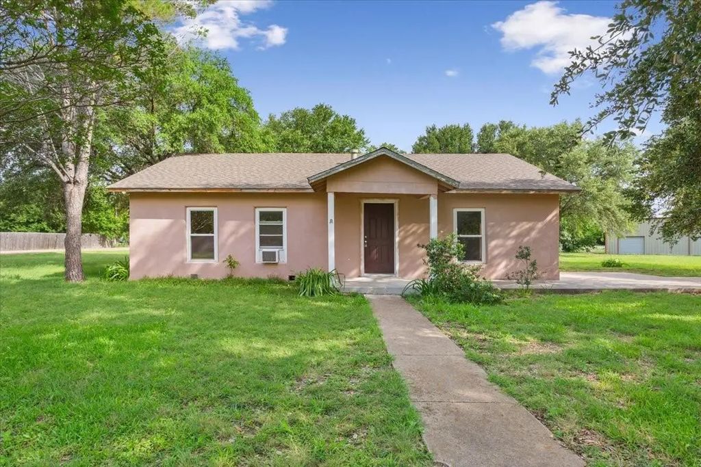1084 Speegle Road, Woodway
