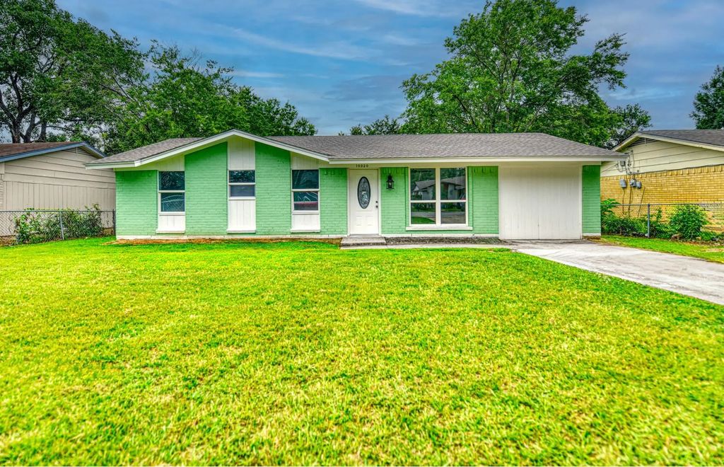10020 Homeplace Drive, Dallas
