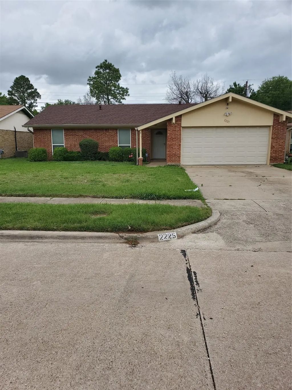 2225 Ruby Road, Irving