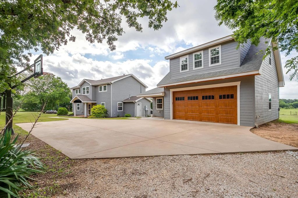 127 County Road 319b, Alvarado
