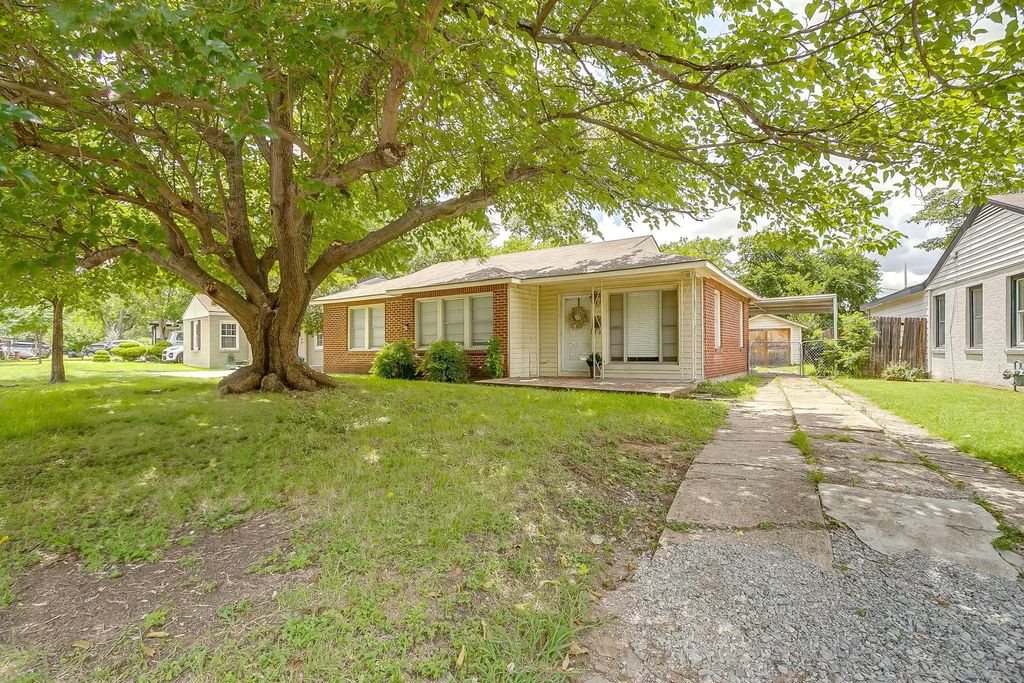 3504 Mission Street, Fort Worth