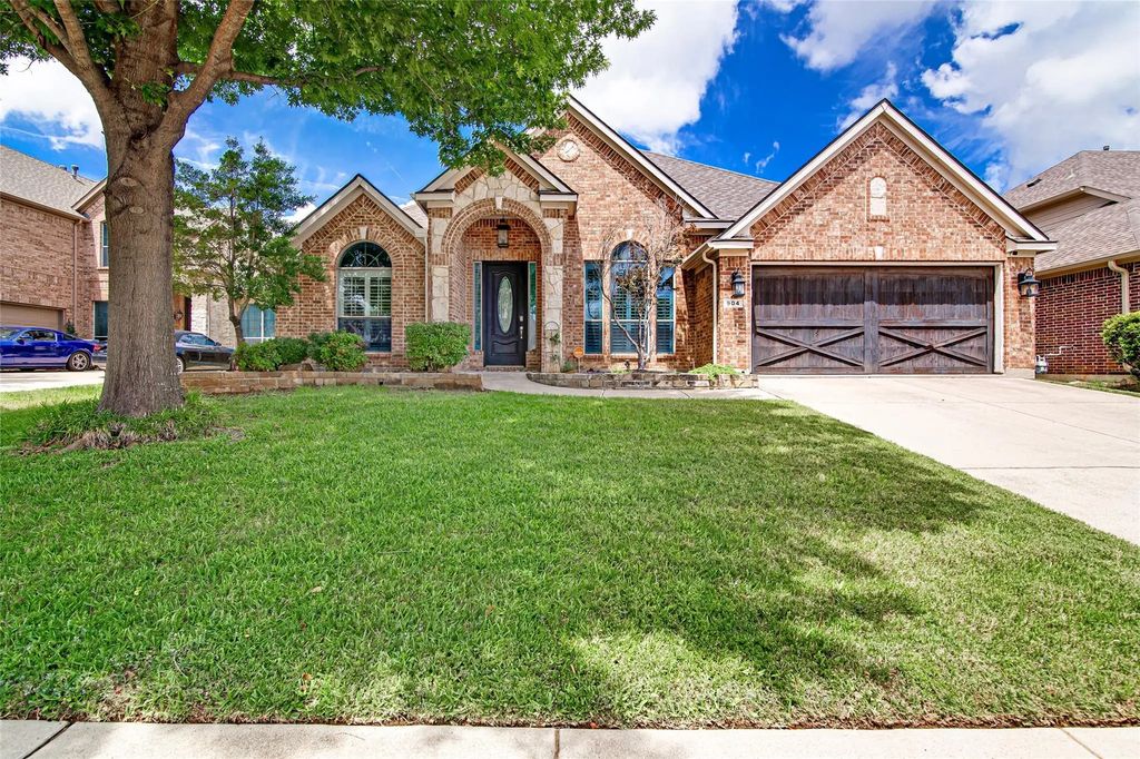 904 Monticello Drive, Burleson