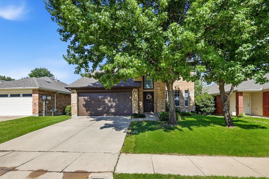 11920 Hickory Circle, Fort Worth