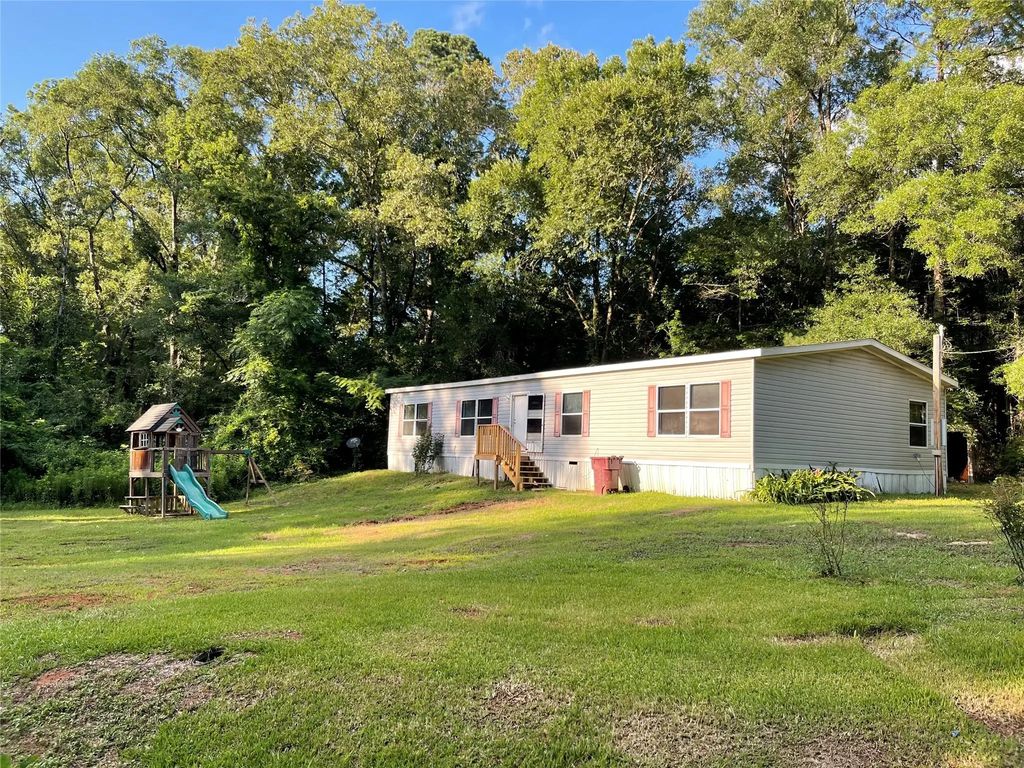 907 Ridge Road, Castor