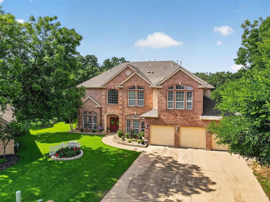2409 Summer Court, Arlington