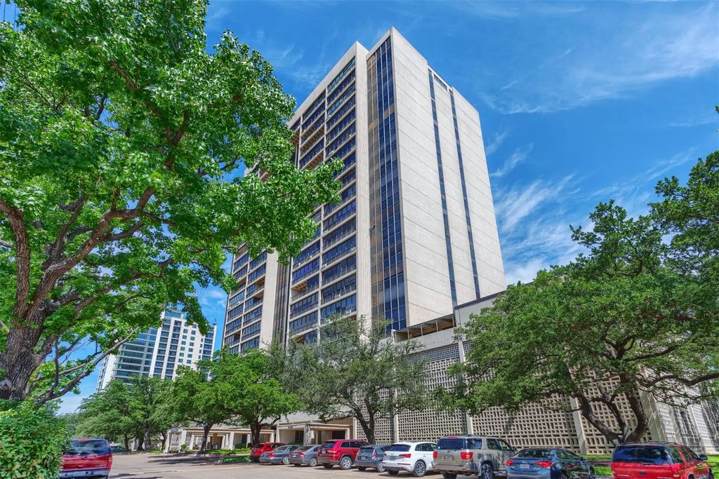 6335 W Northwest Highway 1314, Dallas