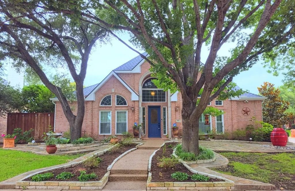 3631 Amber Hills Drive, Dallas