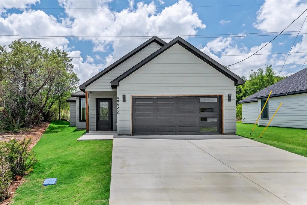 5622 Van Horn Drive, Granbury