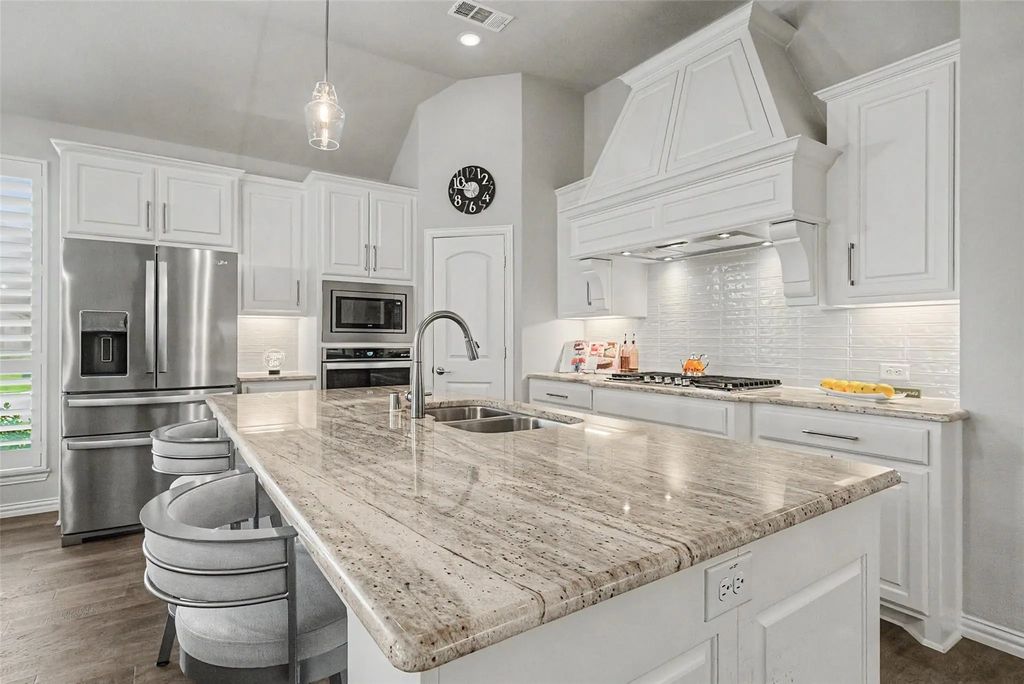 1200 Long Meadow Drive, Little Elm