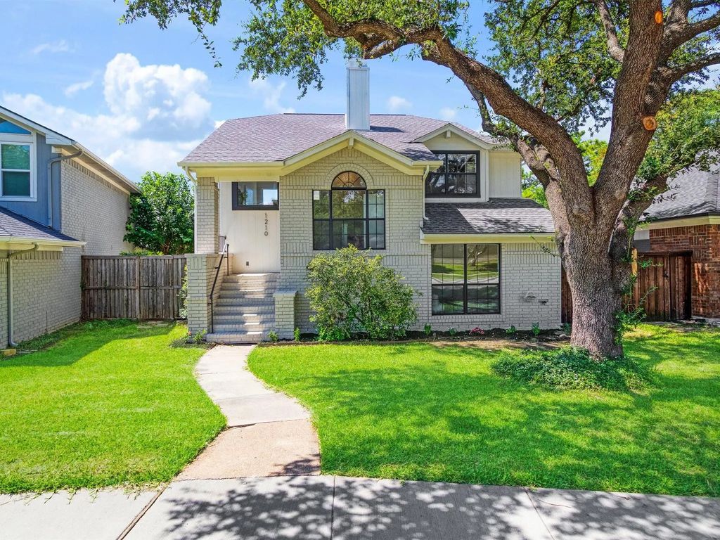 1210 Alameda Drive, Carrollton