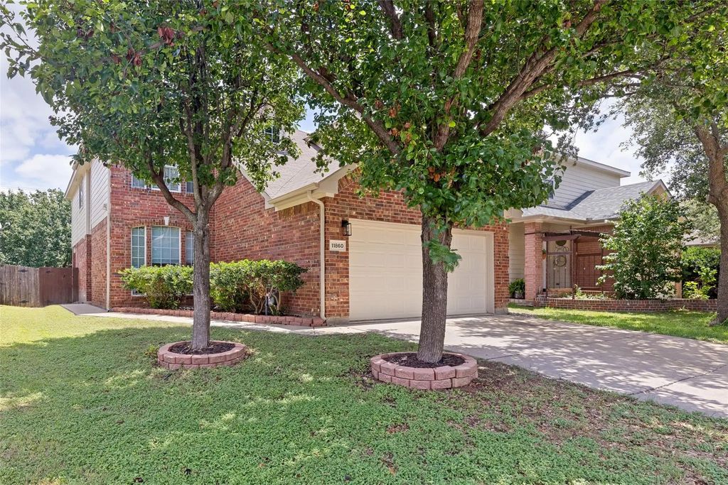 11860 Porcupine Drive, Fort Worth