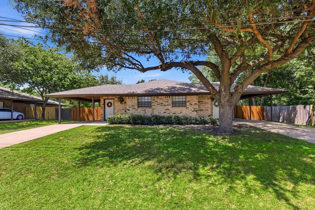 7629 & 7633 Evergreen Road, Richland Hills