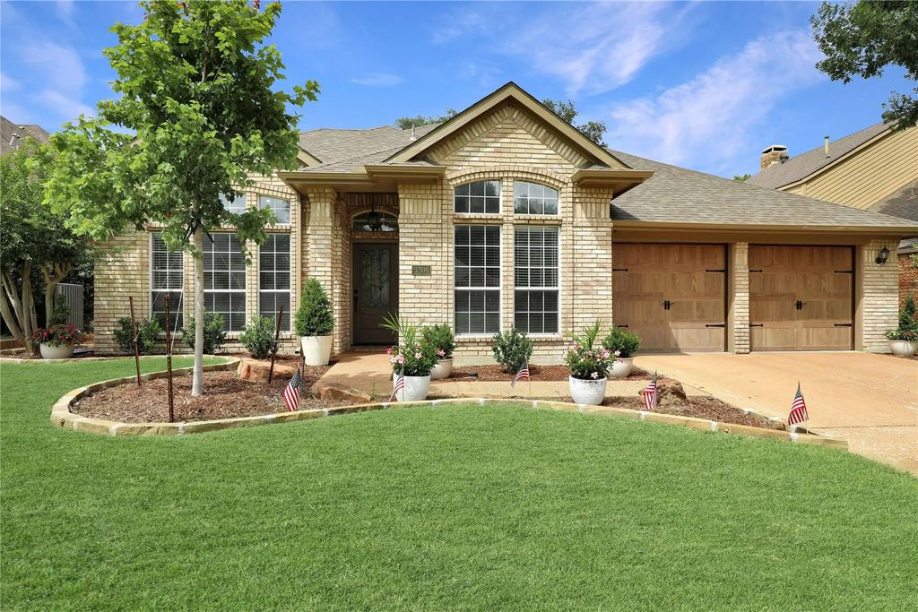 5206 N Briar Ridge Circle, McKinney