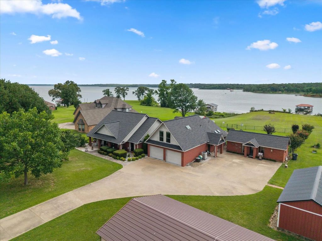 3034 State Highway  154, Quitman