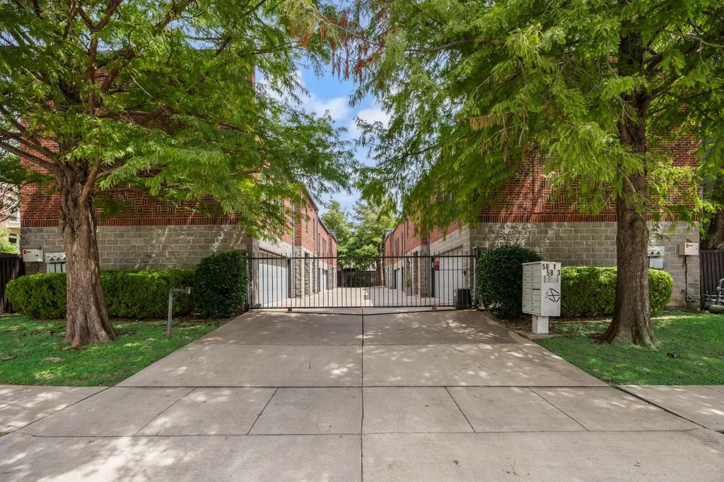 5801 Ross Avenue B, Dallas