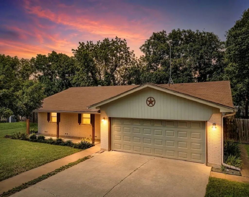 806 S Avenue O, Clifton