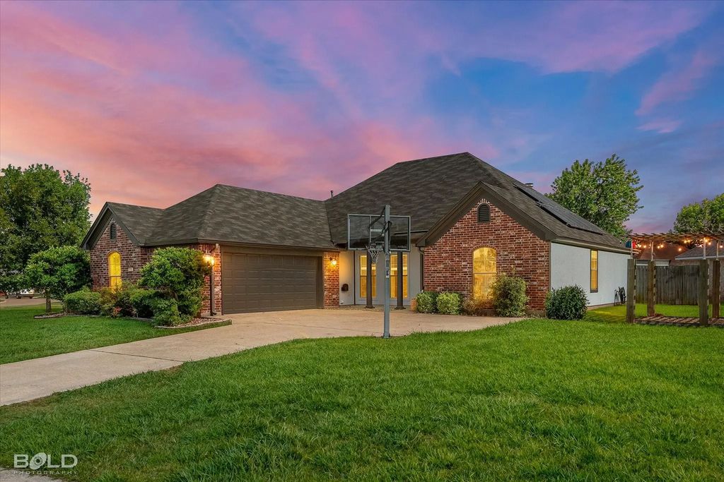 5510 Meadowsweet Circle, Bossier City
