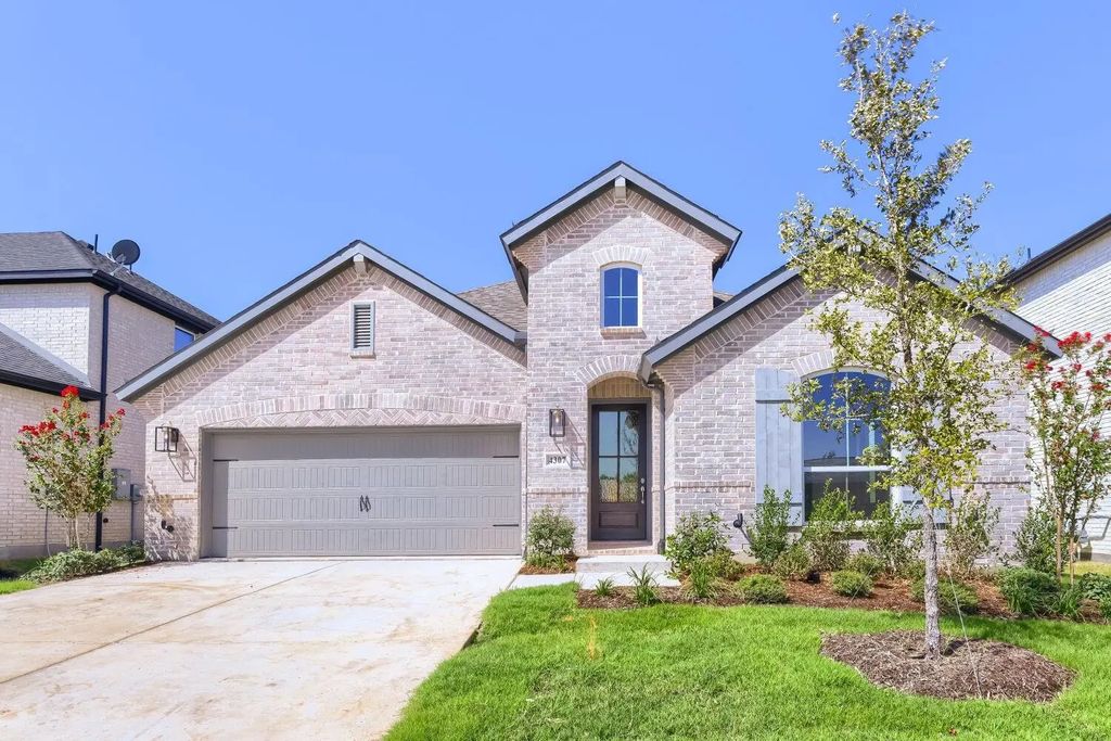 4307 Azalea Trail, Oak Point