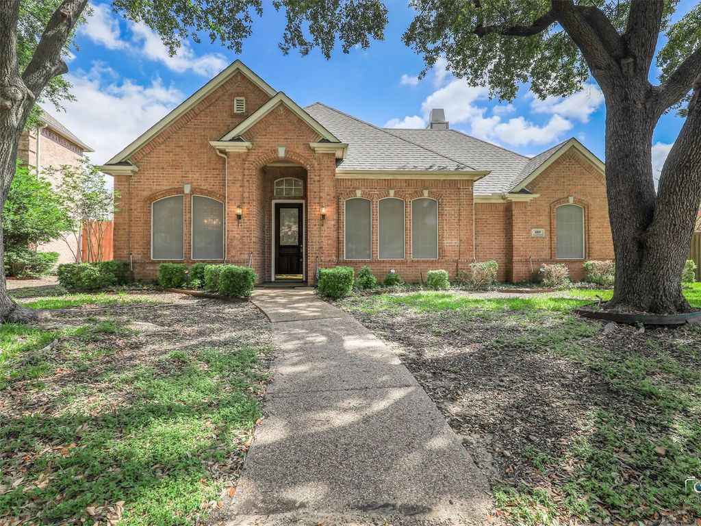 609 Sunningdale, Richardson