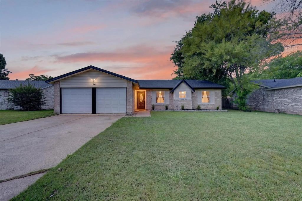 1547 Oakbrook Street, Lancaster