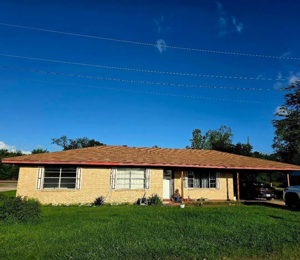 602 Hewitt Street, Groesbeck