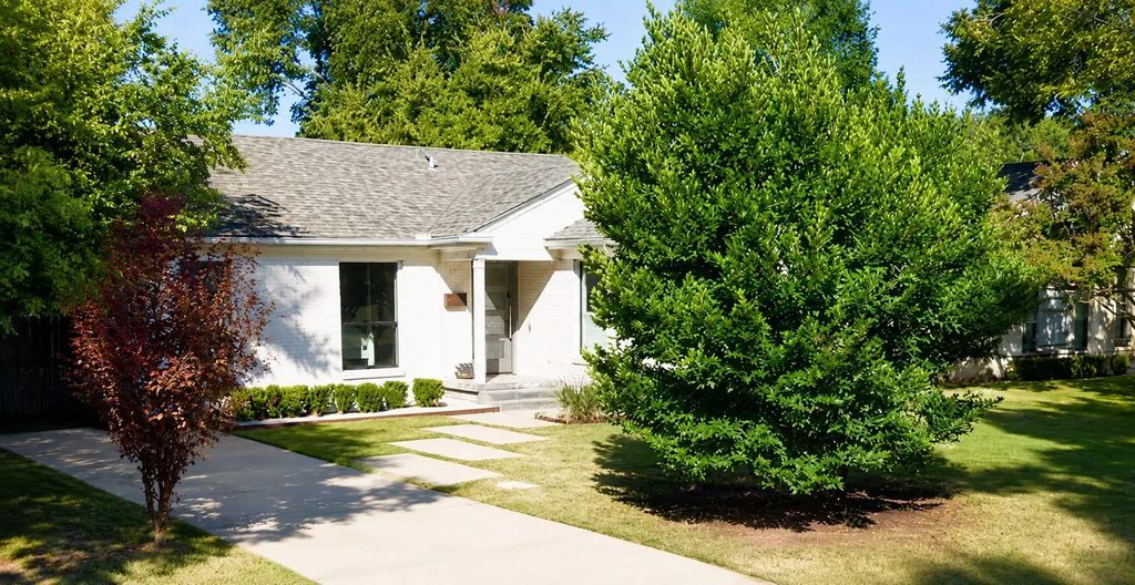 7407 Caillet Street, Dallas