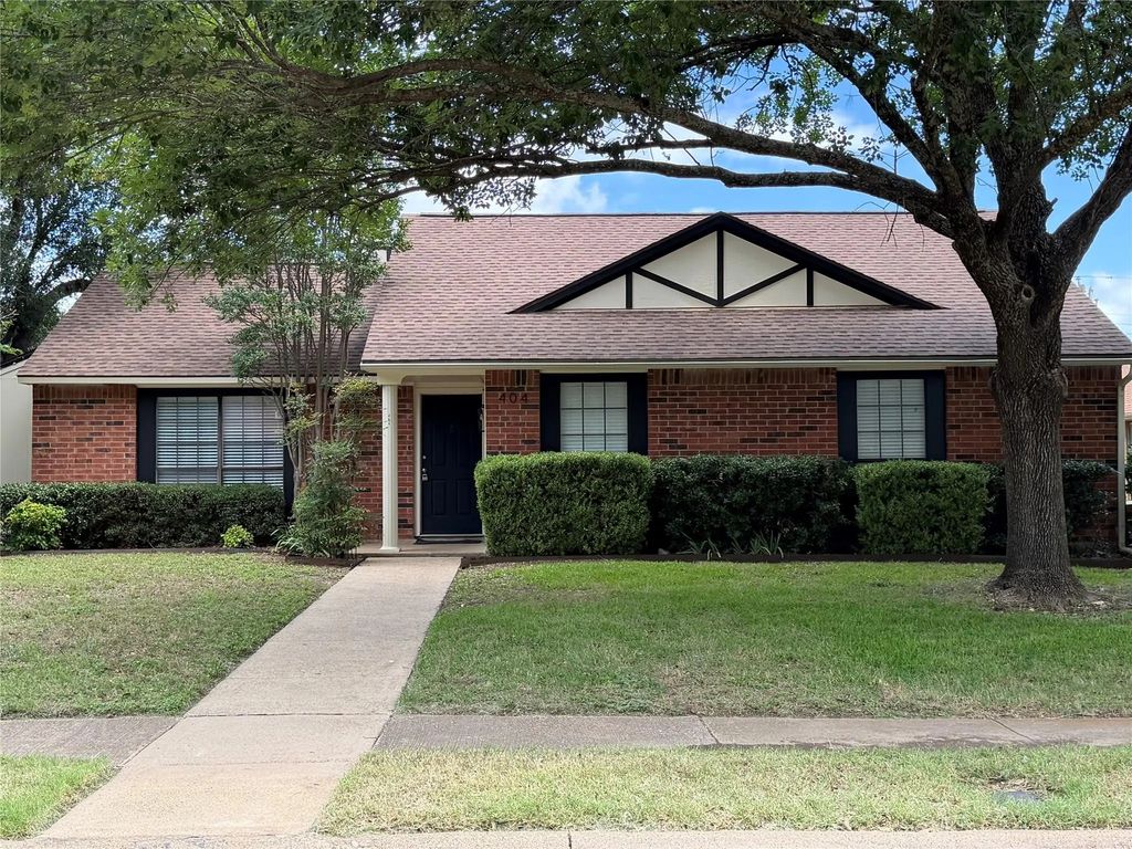 404 Whitney Street, Cedar Hill