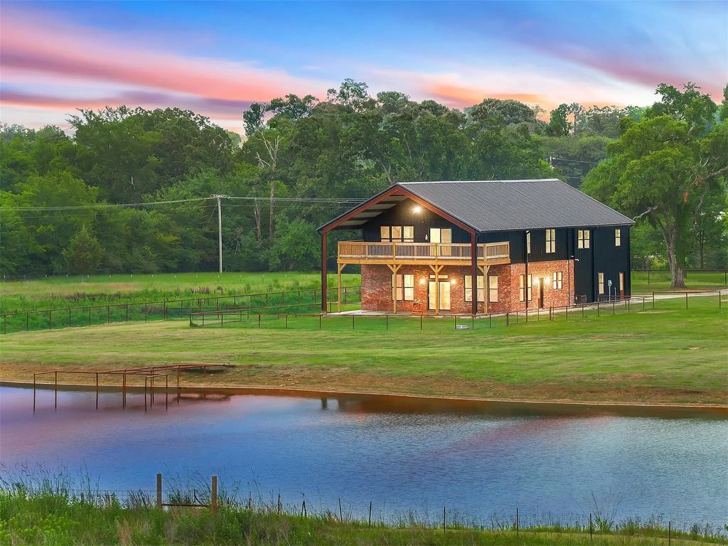 412 Vz County Road 1413, Van