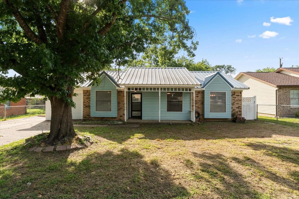 119 Mcanally Drive, Mabank