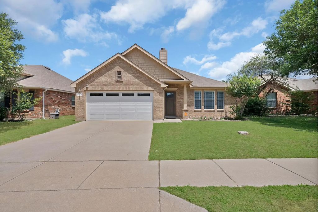 1241 Barrel Run, Fort Worth