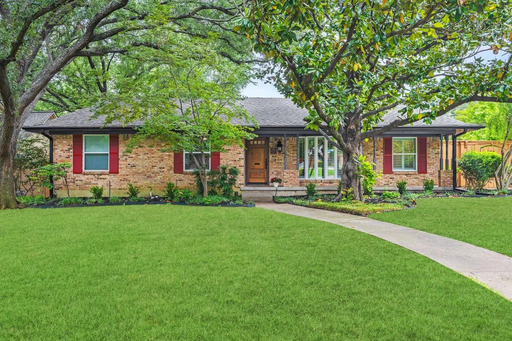 1125 Greenway Drive, Richardson