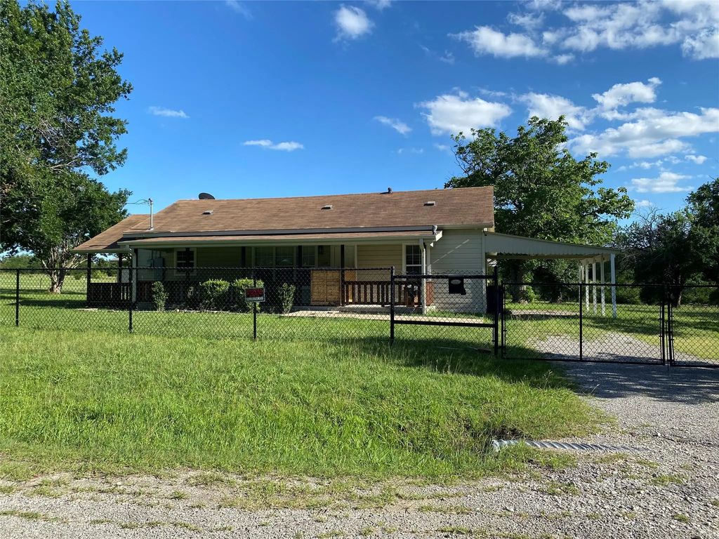 1728 Randell Drive, Denison