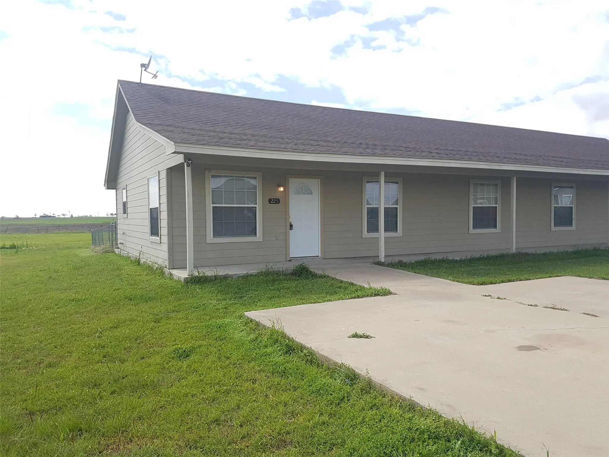 Photo of Listing #21299150