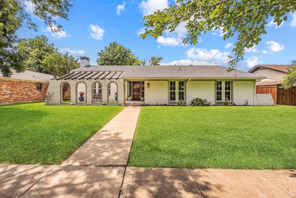 7636 La Risa Drive, Dallas