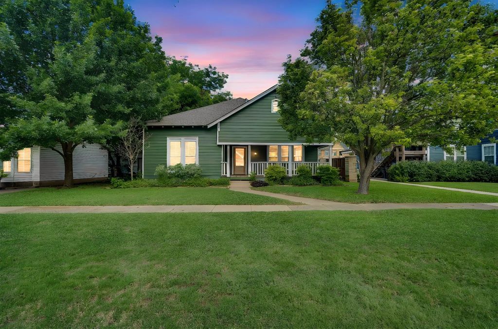 105 S 3rd Street, Midlothian