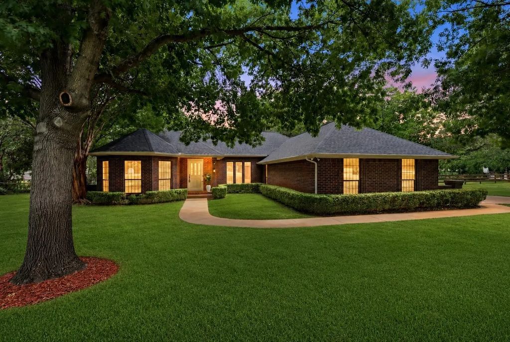 1805 Renfro Road, Colleyville
