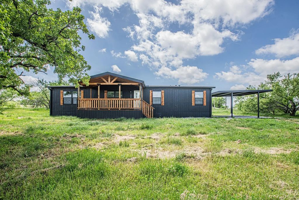 1000 Carnagie Road, Poolville